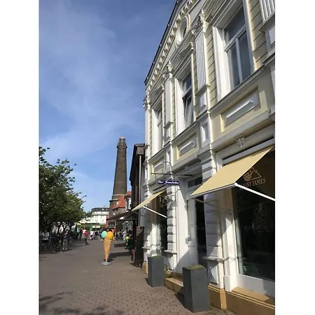 Near Town Center Holiday home *